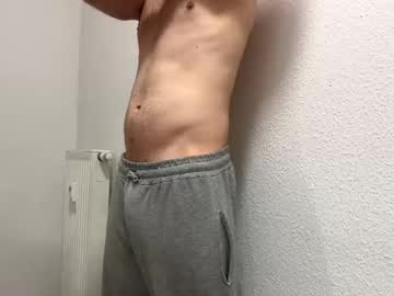 Dertom_Xxx Chaturbate stream image from January 28, 2026