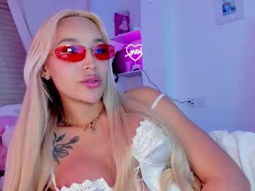 _Viioletweekend_ Chaturbate stream image from January 28, 2026