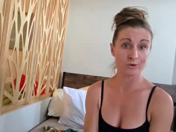 Justfelonymae Chaturbate stream image from January 29, 2026
