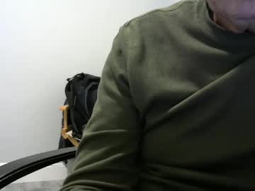 Ossibottom Chaturbate stream image from January 29, 2026