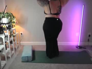 Sheshyneshy Chaturbate stream image from January 29, 2026