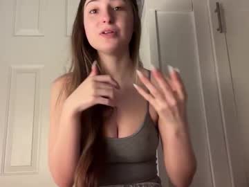 Fantasyella Chaturbate stream image from January 29, 2026