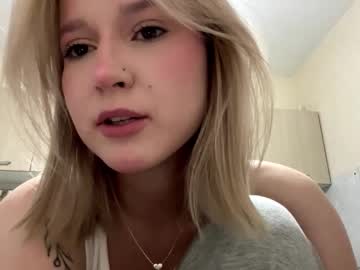 Cinthiateichert Chaturbate stream image from January 29, 2026