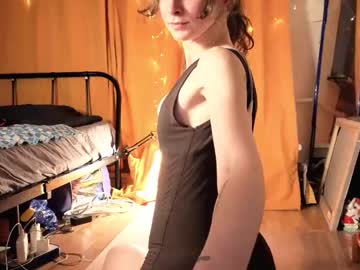 Magic_Mini_Moon Chaturbate stream image from January 29, 2026