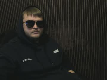 Moneycumshot Chaturbate stream image from January 29, 2026