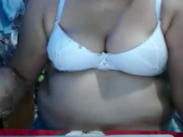 Karolbb21 Chaturbate stream image from January 29, 2026