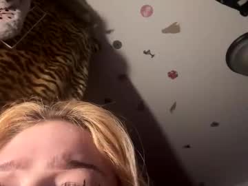 Parisbunny Chaturbate stream image from January 29, 2026