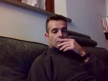 Simmeturbate Chaturbate stream image from January 29, 2026