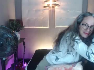 Laurasofia45 Chaturbate stream image from January 30, 2026