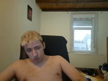 Sheep18y Chaturbate stream image from January 30, 2026