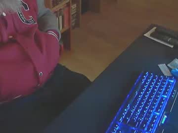 Biparislove Chaturbate stream image from January 30, 2026