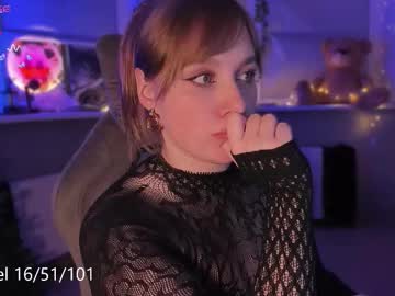 Chloegins Chaturbate stream image from January 30, 2026