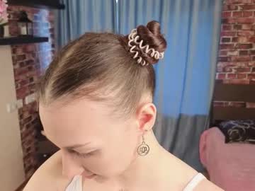 Vinaurra Chaturbate stream image from January 31, 2026