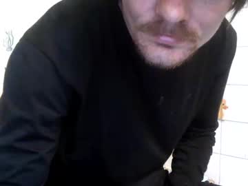 Travis7inchdick Chaturbate stream image from January 31, 2026