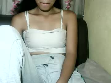 Prettychoux Chaturbate stream image from January 31, 2026