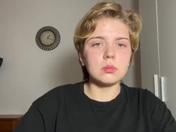 Ari_Crystal Chaturbate stream image from January 31, 2026