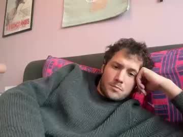 Chabou34 Chaturbate stream image from January 31, 2026