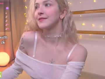Katy_Snacks Chaturbate stream image from January 31, 2026