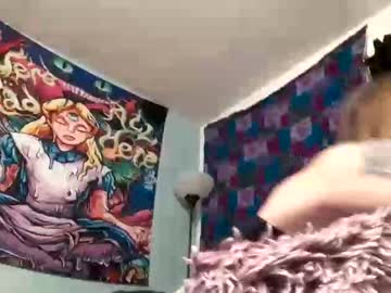 Lilsirens11ut Chaturbate stream image from January 31, 2026