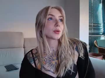 Tattoobbgirl Chaturbate stream image from January 31, 2026