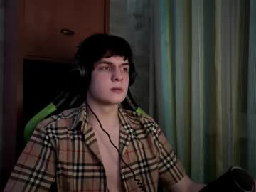 Denbunnyy Chaturbate stream image from January 31, 2026