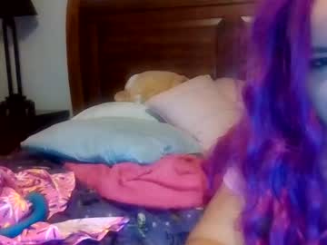 Hollybethxo Chaturbate stream image from February 01, 2026