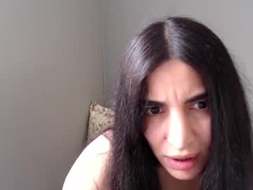 Doberra Chaturbate stream image from February 01, 2026