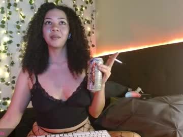 Jezebeldreams Chaturbate stream image from February 01, 2026