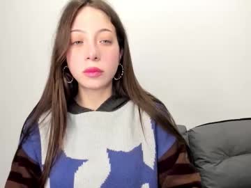 Lucycryborg Chaturbate stream image from February 01, 2026