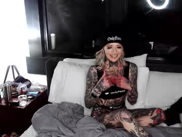 Tattedvixen8 Chaturbate stream image from February 01, 2026