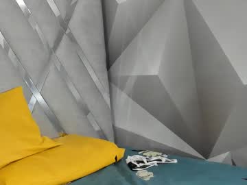 Strella_Moon Chaturbate stream image from February 01, 2026