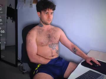 Honestandrew Chaturbate stream image from February 01, 2026