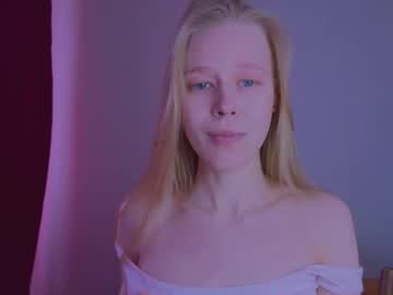 Hihi_Im_Chloe Chaturbate stream image from February 01, 2026