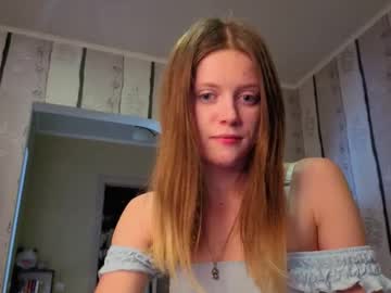 Maurineneverman Chaturbate stream image from February 01, 2026