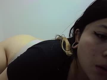Honeyalix511690 Chaturbate stream image from February 01, 2026
