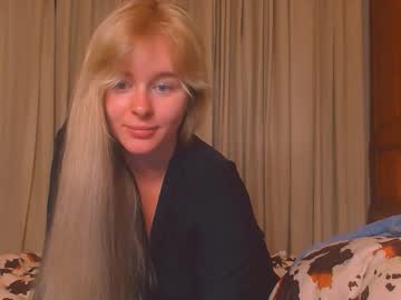 Victoriande Chaturbate stream image from February 01, 2026