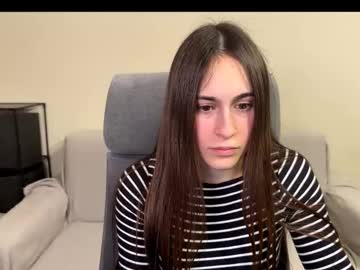 Alicekollt Chaturbate stream image from February 01, 2026
