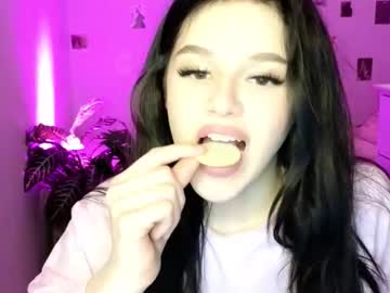 Holly__Bush Chaturbate stream image from February 01, 2026
