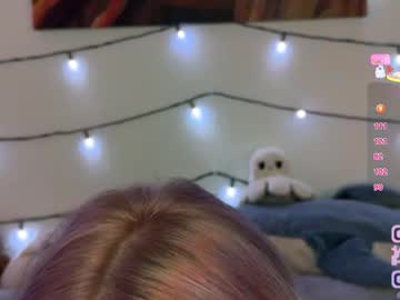 Stillsweety Chaturbate stream image from February 01, 2026