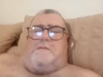 Twohats2810 Chaturbate stream image from February 01, 2026