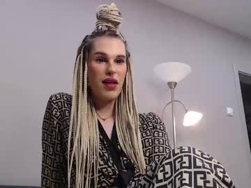 Cassiemich Chaturbate stream image from February 01, 2026
