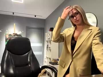 Raeannschemmer Chaturbate stream image from February 01, 2026
