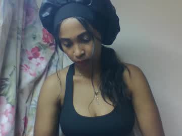 Elysaaa Chaturbate stream image from February 01, 2026