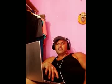 Mypapi_1 Chaturbate stream image from February 01, 2026