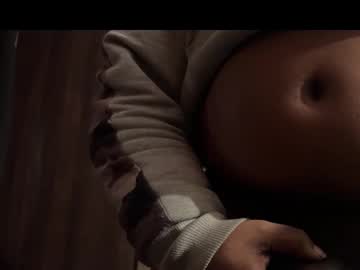 Yungjizzer1 Chaturbate stream image from February 01, 2026