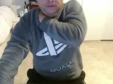 Muycasual Chaturbate stream image from February 01, 2026