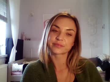 Ashleyperfect Chaturbate stream image from February 02, 2026