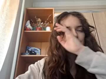 Lonniegoldrup Chaturbate stream image from February 02, 2026
