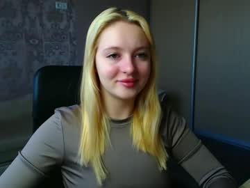 _Mila_La_ Chaturbate stream image from February 02, 2026