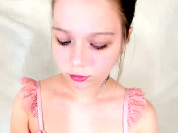 Melmooon Chaturbate stream image from February 02, 2026